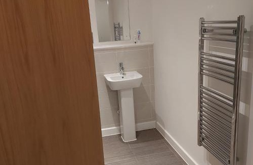 Warrington Apartamento | Ensuite Double Bedroom, Live in landlord