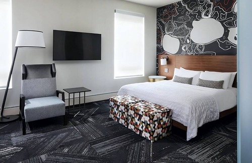 Downtown Minneapolis Hotel | Ensuring a Very Comfortable & Memorable Stay! 3 Modern Units, Pet-friendly!