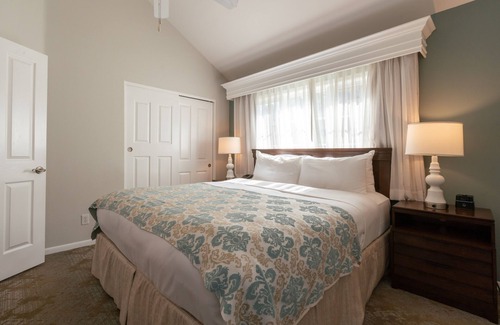 Del Mar Hotel | Ensuring a Very Comfortable & Memorable Stay! Kitchen, Parking Onsite!