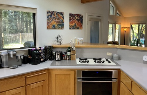 La Selva Beach Casa | Entelechy Ranch - A Cozy Redwood Resort