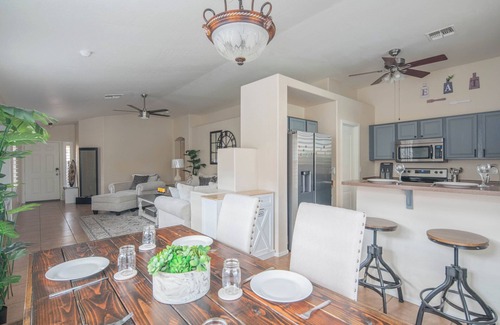 Rogers Ranch Casa | Entertainment Escape:Pool,Games & Views