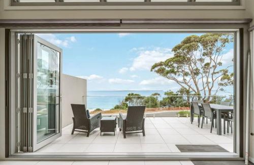 Hyams Beach Casa | Entice at Hyams - pet-friendly beachfront home