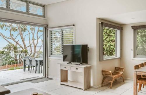Hyams Beach Casa | Entice at Hyams - pet-friendly beachfront home