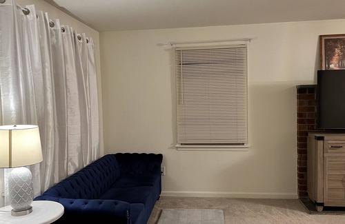 Norristown Casa | Entire 2 Bed 2 Bath Spacious Townhouse Condo