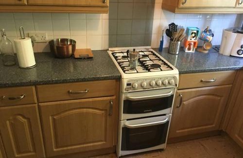 Wokingham Apartamento | Entire 2 bed apartment - Up to 4 guest - 10 min from station & town centre