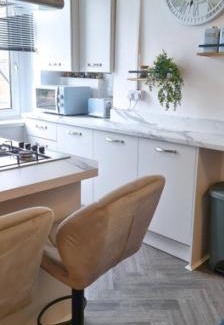 Riverside Apartamento | Entire 2 Bed Flat on 3rd floor near City Centre & Stadium
