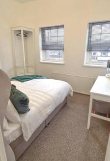 Riverside Apartamento | Entire 2 Bed Flat on 3rd floor near City Centre & Stadium