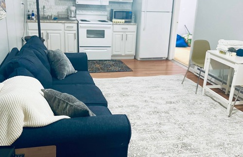 Weequahic Apartamento | Entire 2-BED Private Apt - EWR/NYC/OUTLET MALL