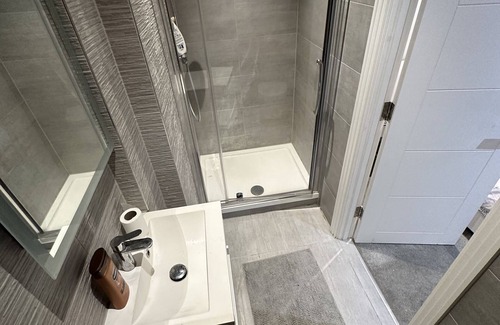 North Finchley Apartamento | Entire 2 bedroom apartment!