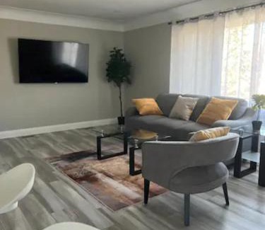 Waterloo Apartamento | ENTIRE 2 BEDROOM APARTMENT DOWNTOWN - u3