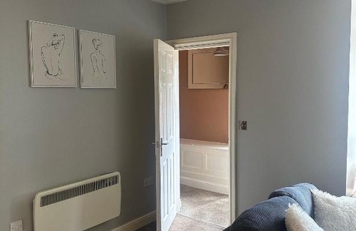 Oldbury Apartamento | Entire 2 bedroom house.