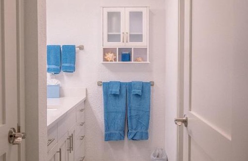 Nazareth Apartamento | Entire 2nd Floor 2 BR Elysian - Tennis & Tides