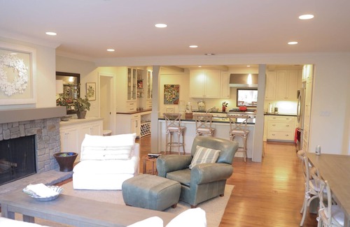 La Canada Flintridge Casa | Casa completa de 3 dormitorios / 3 baños en La Canada Flintridge
