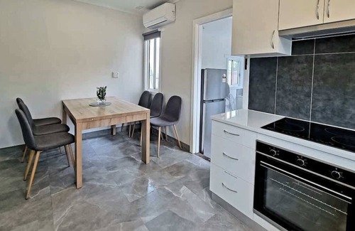 Doveton Casa | Entire 3 bedroom Doveton home, no sharing