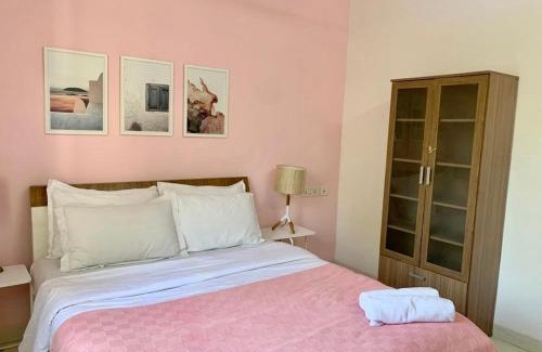Bandra West Apartamento | Entire 3 BR apartment with Balconies Bandra