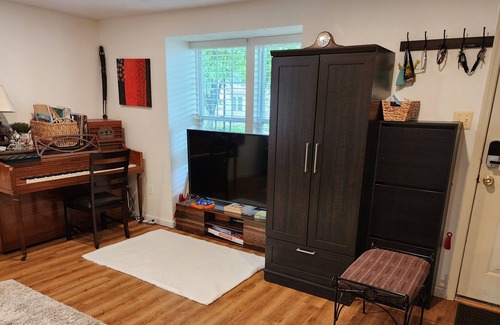 North Potomac Casa | Entire 3-BR house