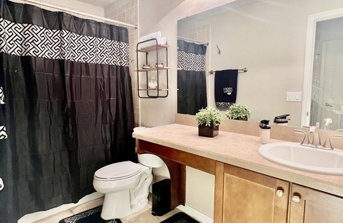 Oviedo Casa | Entire 3Bedroom 2.5 Bathroom Home