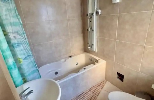 Distrito de Cerro Colorado Apartamento | Entire and centrally located apartment