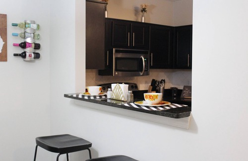 Dunwoody Apartamento | ENTIRE APARTMENT-Comfy/Cozy 2bdrm near Perimeter