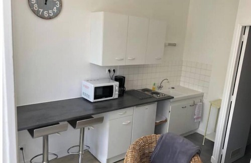 Laval Apartamento | ENTIRE APARTMENT DOWNTOWN LAVAL