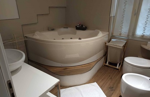 Rovereto Apartamento | Entire apartment for rent for vacation or business in the historic center