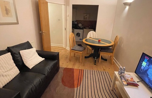 North Wall Apartamento | Entire Apartment in Heart of Dublin