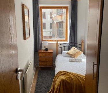 North Wall Apartamento | Entire Apartment in Heart of Dublin