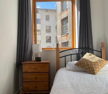 North Wall Apartamento | Entire Apartment in Heart of Dublin