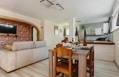 Frascati Apartamento | Entire apartment in villa with parking
