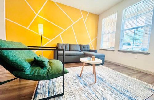 Kissimmee Apartamento | Entire Apartment King Bed, Pets Welcome, 15 Min to Parks, Resort-Style Amenities