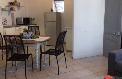 Beuzeville Apartamento | ENTIRE APARTMENT NEAR HONFLEUR IN PEACE