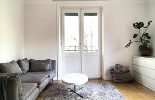 Enskede Gard Apartamento | Entire Apartment Stockholm