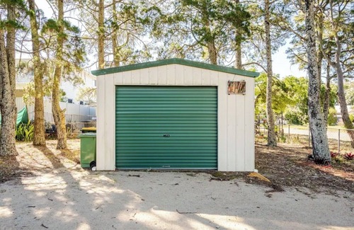 Bongaree Casa | Entire Beach House on Bribie Island. 1 block from waterfront!