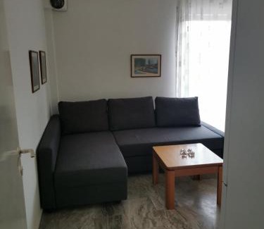 Paralia Dionysiou Apartamento | Entire Bedroom Apartment with big Balcony Perfect for Families Mishev