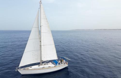 Birgu Alquiler De Eote | Entire boat 3 cabins in Birgu vittoriosa
