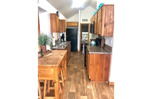 Austin Cabina | Entire boutique resort! 9 cabins on 2 gated acres with pool!
