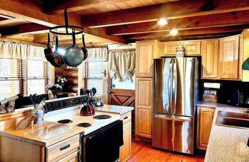 Maryville Cabina | Entire Cabin 15 mins to The Great Smoky Mountains