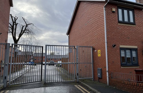 Manchester Casa | Entire Captivating 2-bed House in Manchester