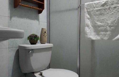 Villa Bonita Apartamento | Entire Comfy apartment for your, 5 min SJO airport