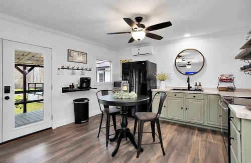Montgomery Cabaña | Entire Cottage Getaway | Pond Fire Pit Deck