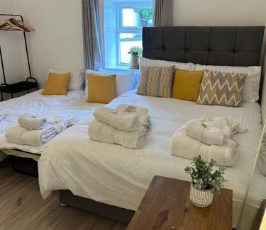 Dundalk Casa | Entire Cottage The Nest, Omeath near Carlingford