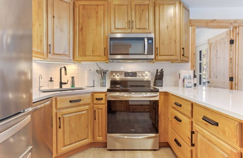 Vail Casa | Entire duplex, 2 hot tubs!