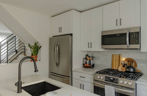 Fairmount Casa | Entire Fairmount Home With Skyline View