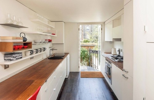 Mildmay Apartamento | Entire Family Home in London
