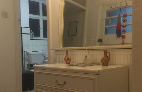 Twickenham Riverside Apartamento | Entire flat/quiet/near Heathrow Airport/3mins walk to Thames/Victorian/fireplace