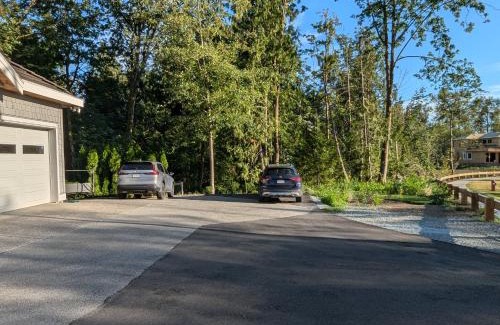 Fleetwood Casa | Entire Forest Home Near Nature & Amenities