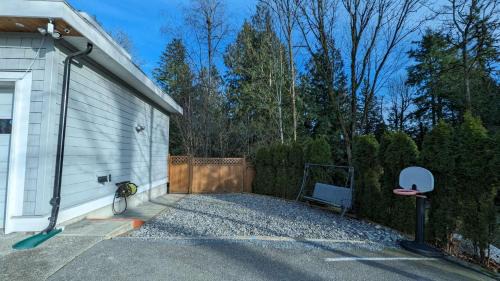 Fleetwood Casa | Entire Forest Home Near Nature & Amenities