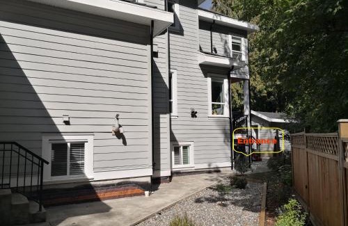 Fleetwood Casa | Entire Forest Home Near Nature & Amenities
