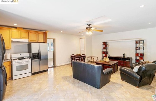 Chabot Park Casa | Entire Guest Suite in Oakland hills Estate.