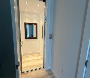 Dunn Loring Apartamento | Entire Guest Suite w Elevator - private and Independant